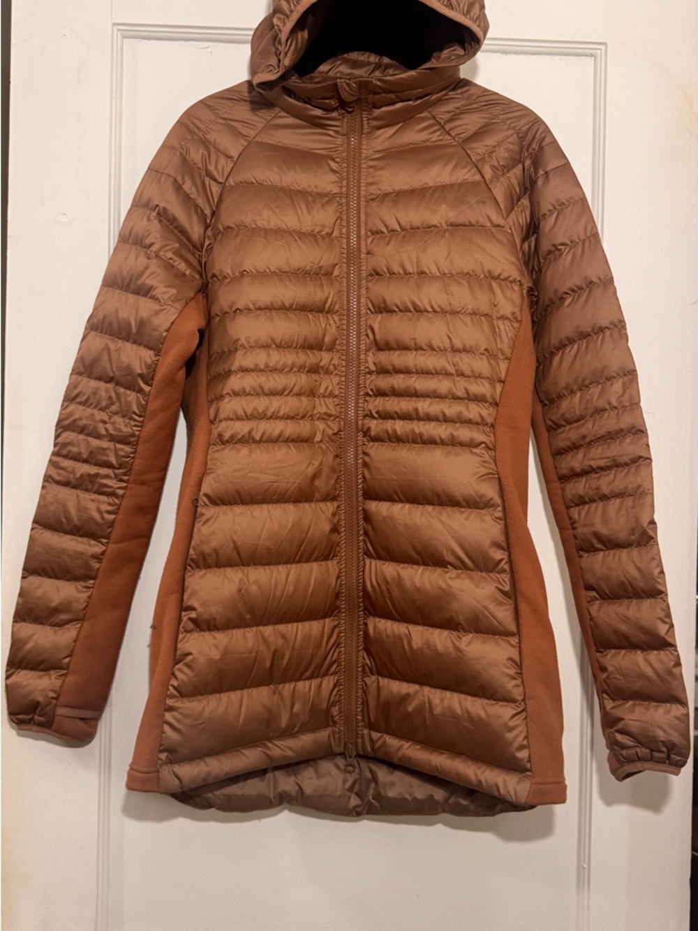 Quince Down Feather Lightweight Women’s Hooded Puffer Jacket in Brown XS